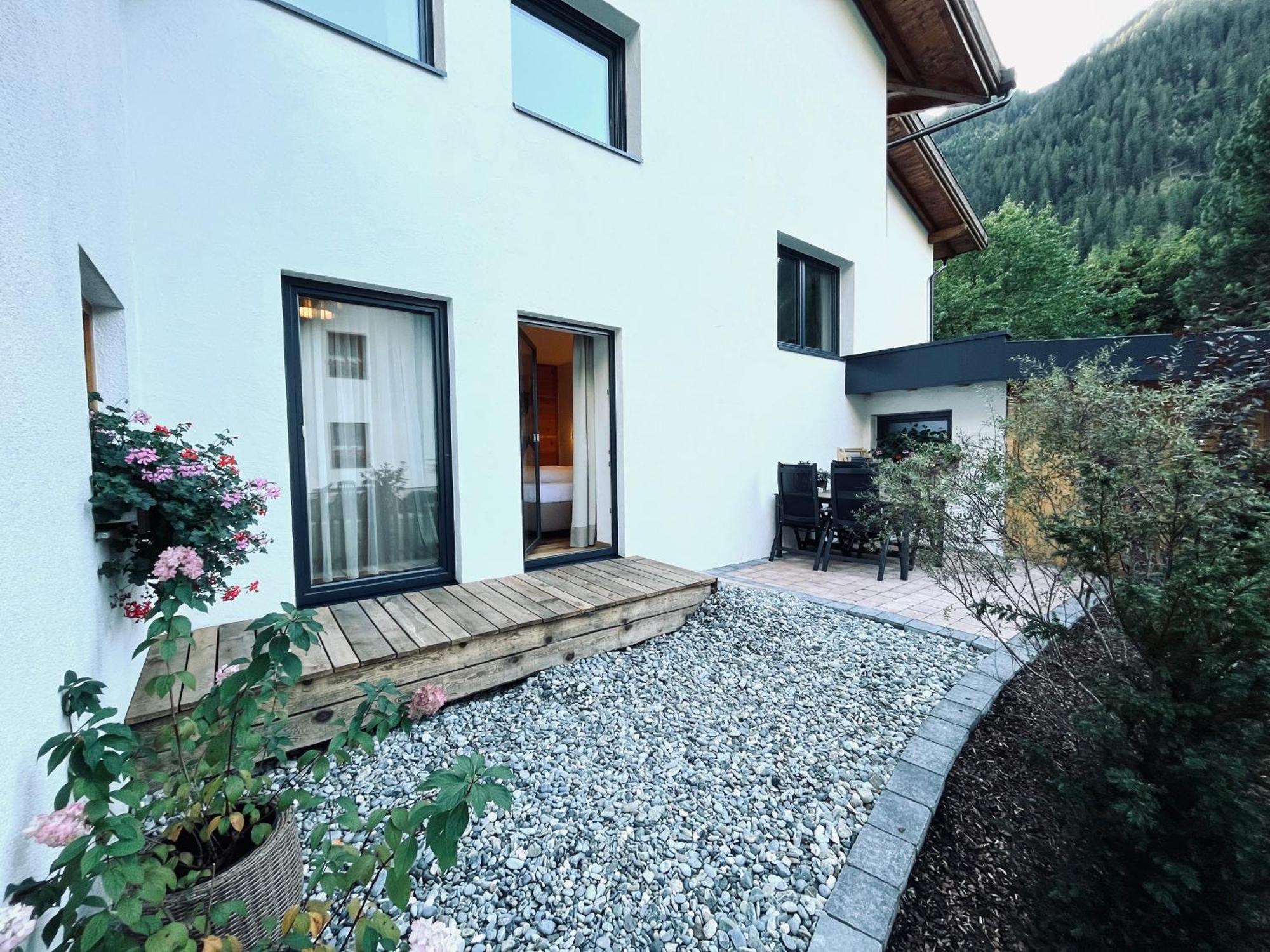 Ferienhaus Ragg Kaunertal Luaran gambar